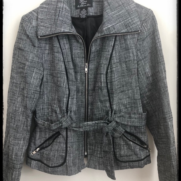 Trenz Full Zip Tie Front Fully Lined Jacket 🌹 - Picture 3 of 5